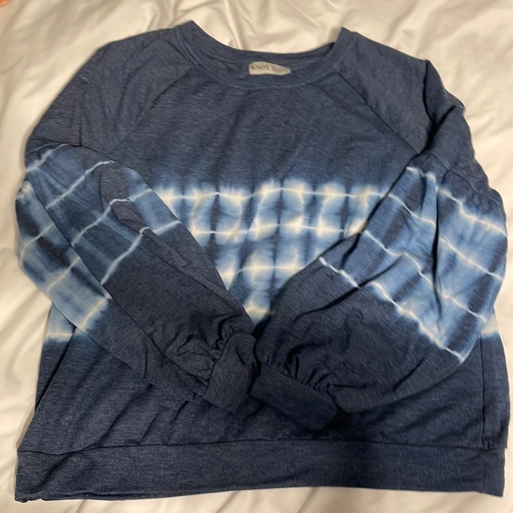 Women’s Tie Dye Pullover